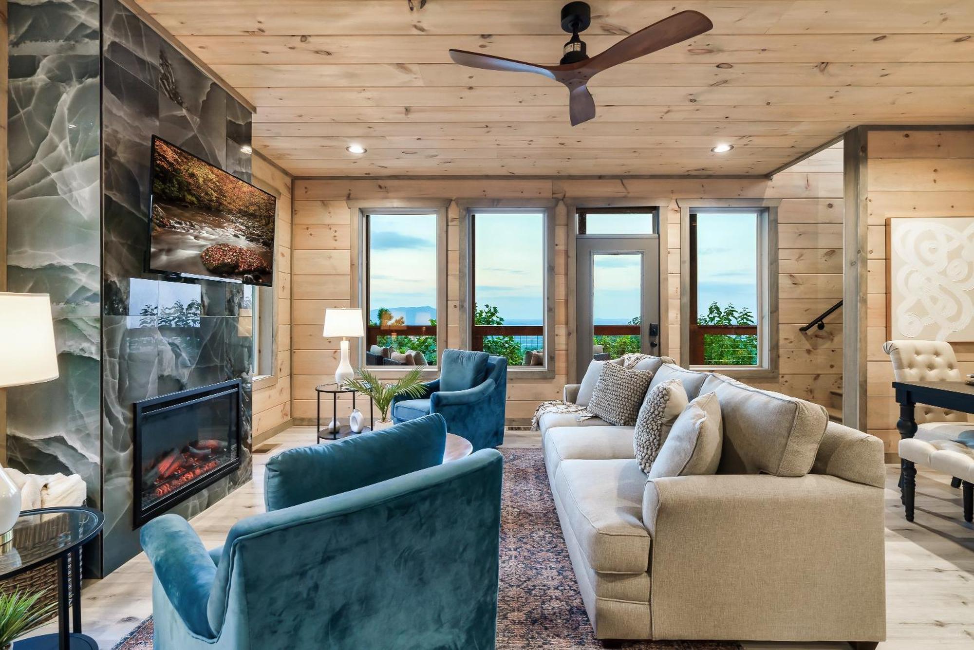 New Luxury Cabin With Stunning Mountainviews,Hottub, Firepit, Fireplace,2 Kingbeds, 2 Covereddecks,Bbqgrill, Shuffleboard And Pool Access Sevierville Exteriér fotografie